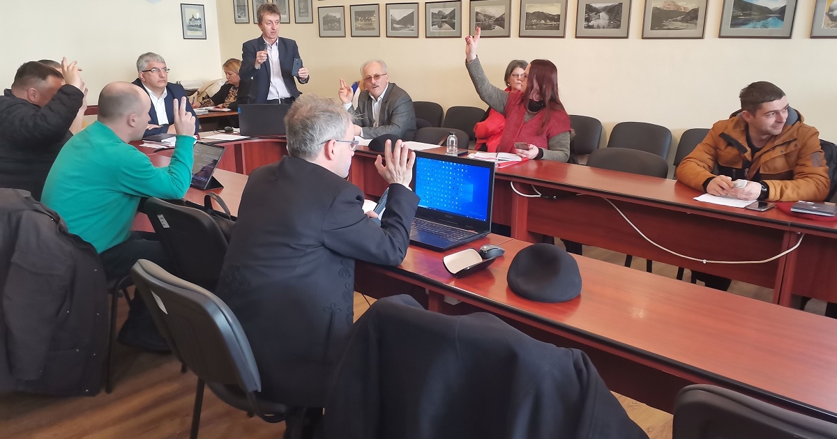 Elfogadták a hitelfelvételt és a város költségvetését